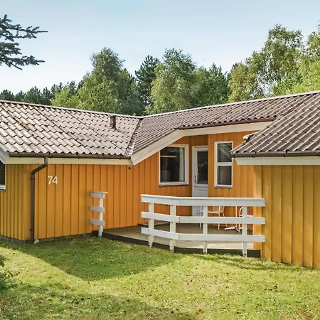 Сasa de vacaciones With A Fireplace 01 *