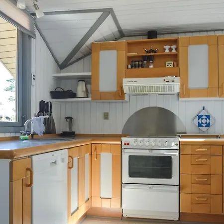 Holiday home Gorgeous In With Kitchen *
